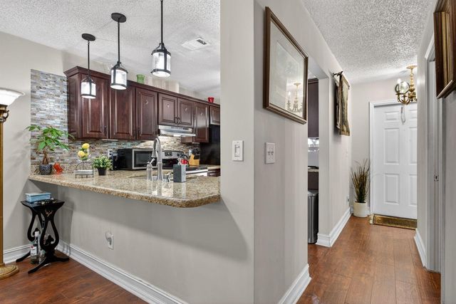 2122 NE 44th Street, Lighthouse Point, FL 33064