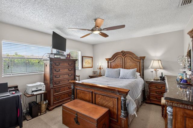 2122 NE 44th Street, Lighthouse Point, FL 33064