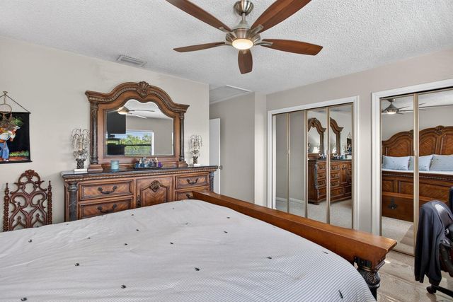 2122 NE 44th Street, Lighthouse Point, FL 33064
