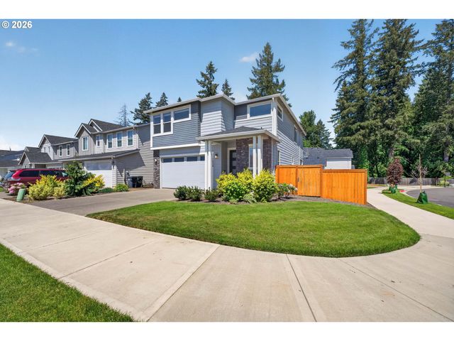 1534 Ne 12TH Pl, Canby, OR 97013