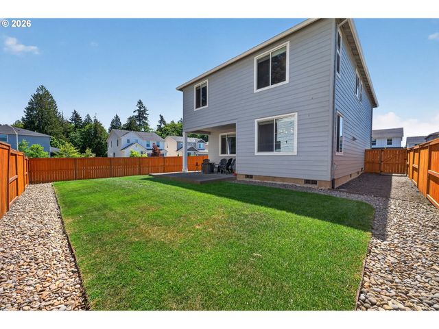 1534 Ne 12TH Pl, Canby, OR 97013