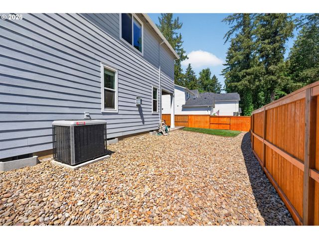 1534 Ne 12TH Pl, Canby, OR 97013