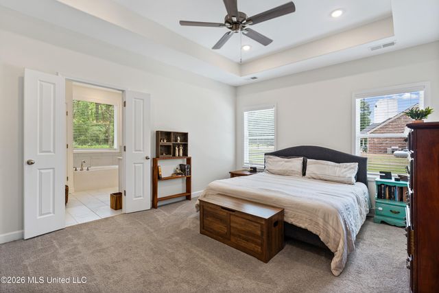 609 Centerline Roper Loop, Byhalia, MS 38611