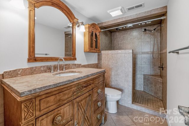 20407 Harborgate Court 404, Cornelius, NC 28031