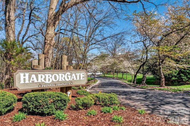 20407 Harborgate Court 404, Cornelius, NC 28031