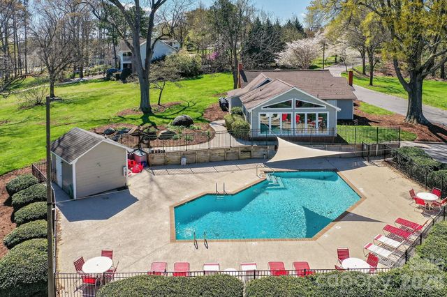 20407 Harborgate Court 404, Cornelius, NC 28031