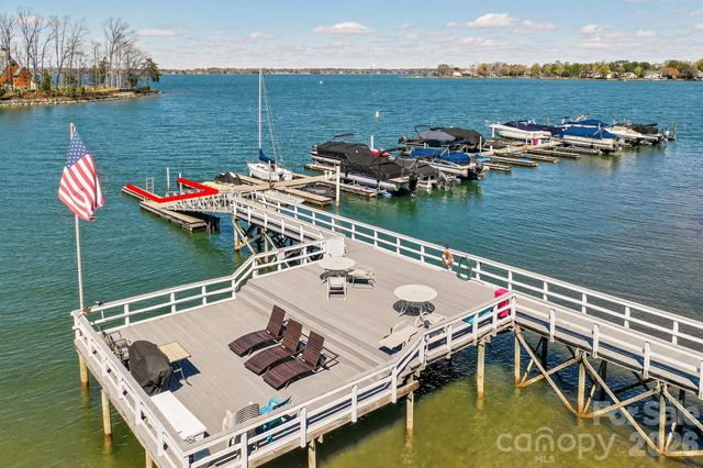 20407 Harborgate Court 404, Cornelius, NC 28031