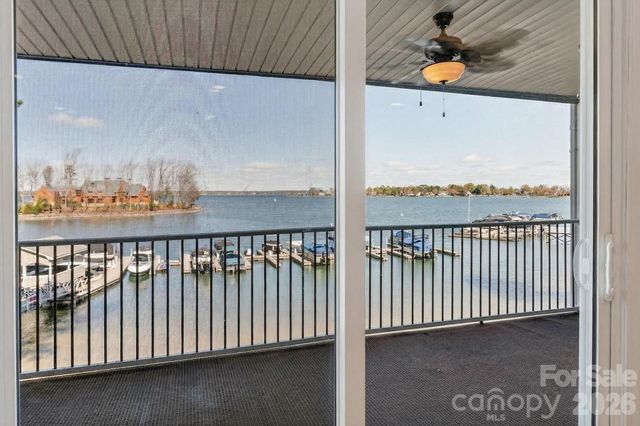 20407 Harborgate Court 404, Cornelius, NC 28031