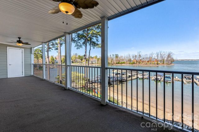 20407 Harborgate Court 404, Cornelius, NC 28031