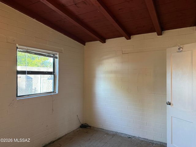 2514 N Sycamore Boulevard, Tucson, AZ 85712