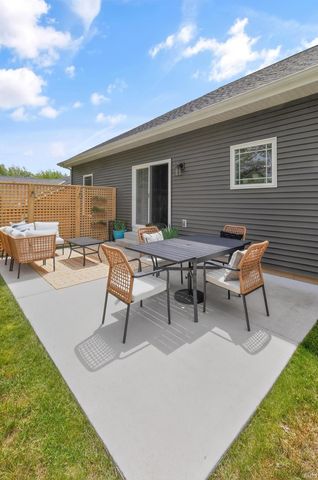 313 W Rigg Street, New Carlisle, IN 46552
