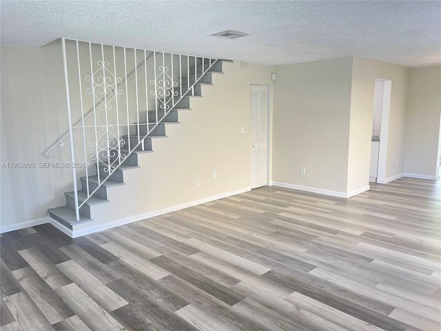 9503 SW 88th Ter 9503, Miami, FL 33176