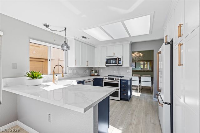 9032 Sundial Drive, Las Vegas, NV 89134