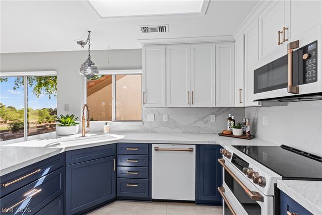 9032 Sundial Drive, Las Vegas, NV 89134