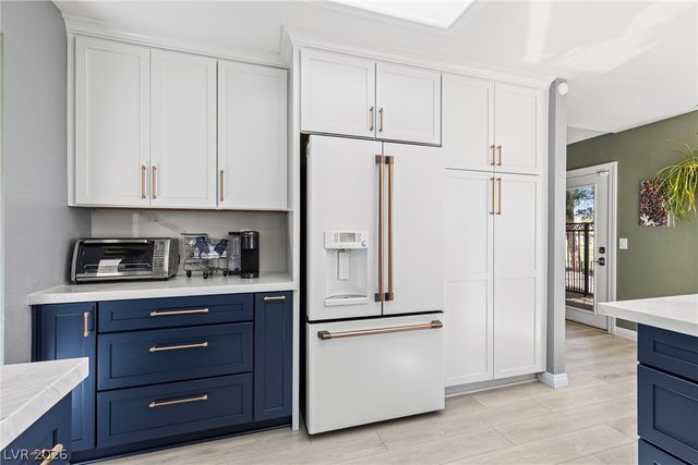 9032 Sundial Drive, Las Vegas, NV 89134