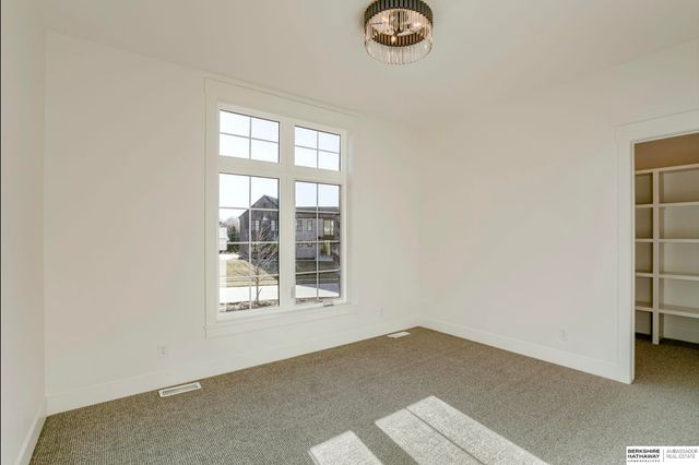 22102 Hackberry Circle, Gretna, NE 68028