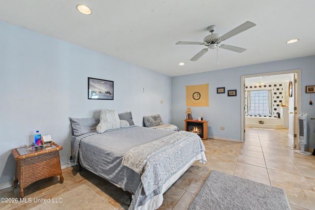 2013 Brookside Street, Gautier, MS 39553