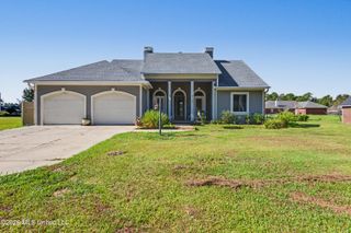 2013 Brookside Street, Gautier, MS 39553