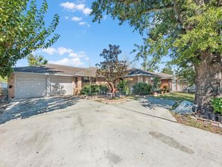 7950 Longridge Drive, Houston, TX 77055