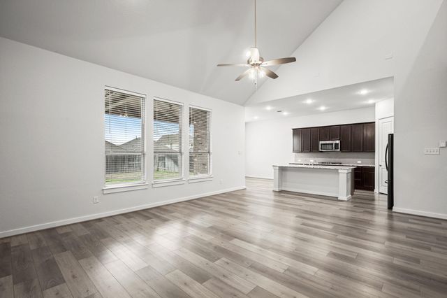 841 Spinnaker LOOP, Kyle, TX 78640