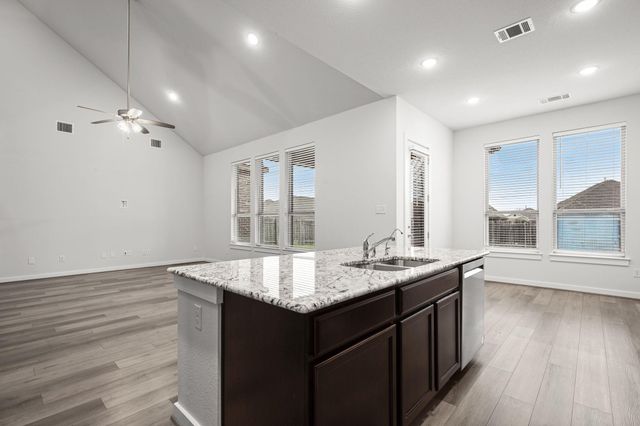 841 Spinnaker LOOP, Kyle, TX 78640