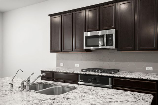 841 Spinnaker LOOP, Kyle, TX 78640