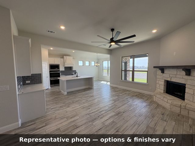 492 Sanders Road, Whitesboro, TX 76273