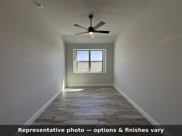 492 Sanders Road, Whitesboro, TX 76273