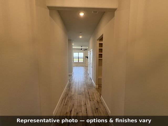 492 Sanders Road, Whitesboro, TX 76273