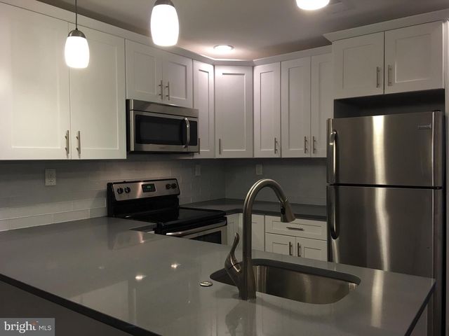 2339 W THOMPSON ST, Philadelphia, PA 19121