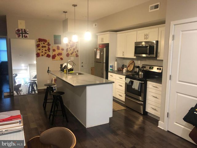 2339 W THOMPSON ST, Philadelphia, PA 19121