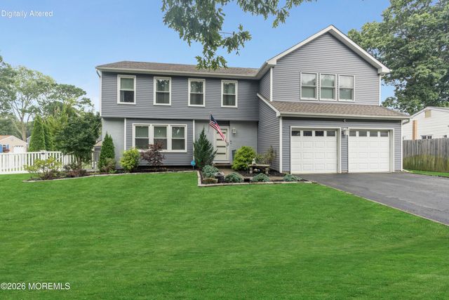4 Laurel Crest Drive, Howell, NJ 07731