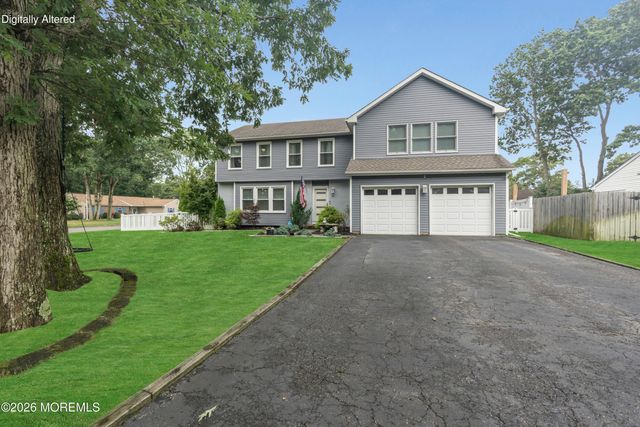 4 Laurel Crest Drive, Howell, NJ 07731