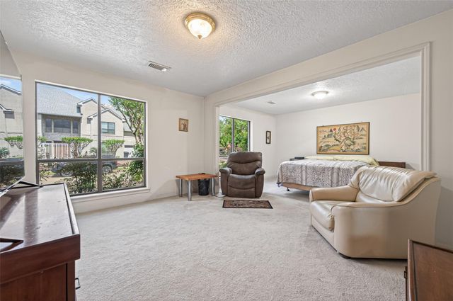 8103 Lake Edge Court, Houston, TX 77071