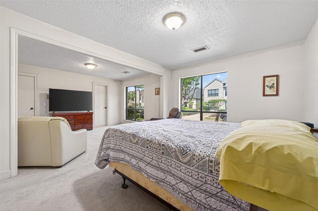 8103 Lake Edge Court, Houston, TX 77071