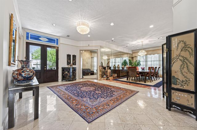 8103 Lake Edge Court, Houston, TX 77071