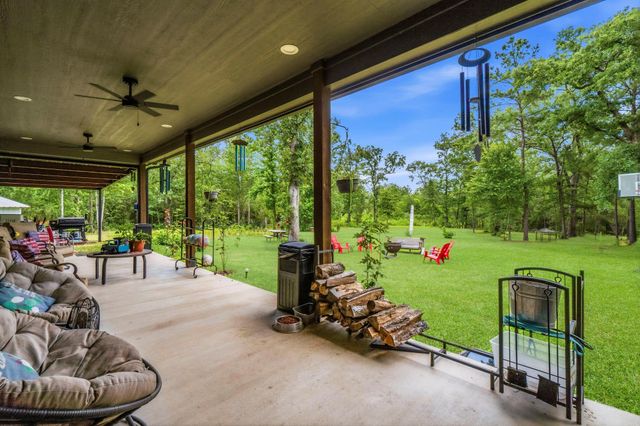 960 Towns Cemetary Road, Livingston, TX 77351