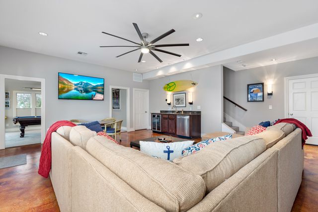 59406 E 288 Place, Grove, OK 74344