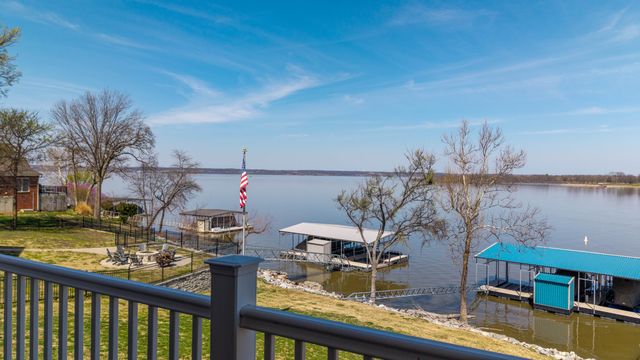 59406 E 288 Place, Grove, OK 74344