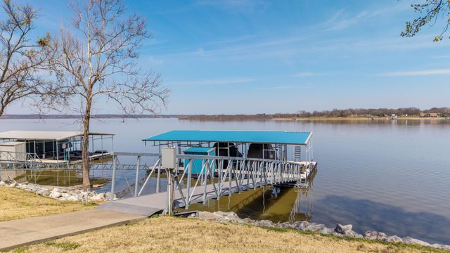 59406 E 288 Place, Grove, OK 74344