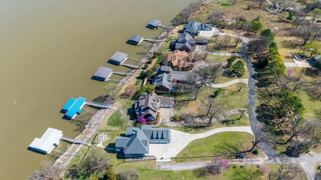 59406 E 288 Place, Grove, OK 74344