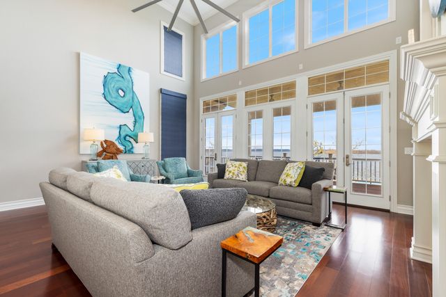 59406 E 288 Place, Grove, OK 74344