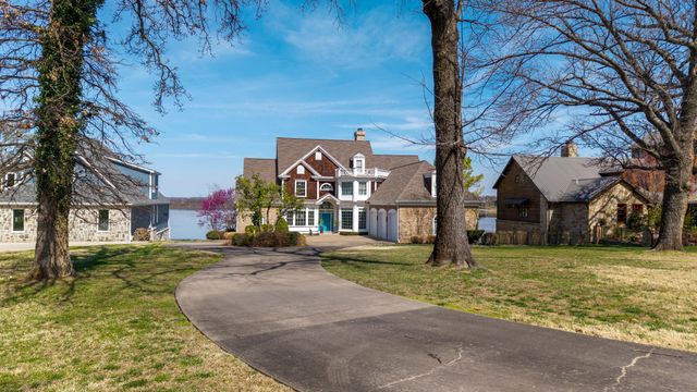 59406 E 288 Place, Grove, OK 74344