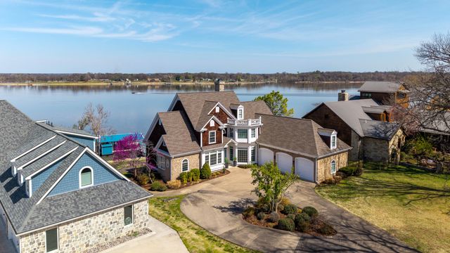 59406 E 288 Place, Grove, OK 74344