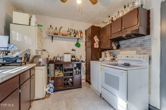 508 South Roan Street, Elizabethton, TN 37643