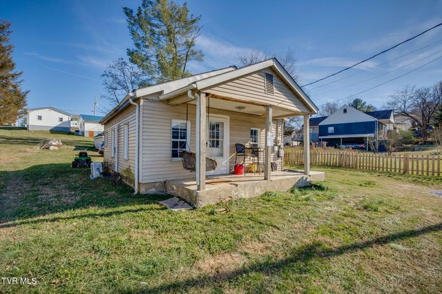 508 South Roan Street, Elizabethton, TN 37643