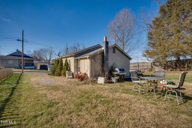 508 South Roan Street, Elizabethton, TN 37643