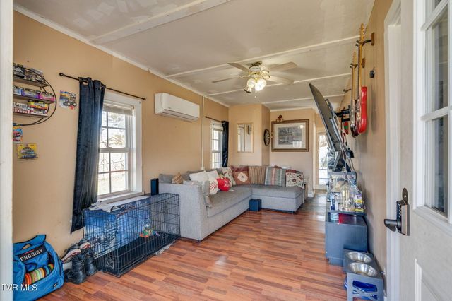 508 South Roan Street, Elizabethton, TN 37643