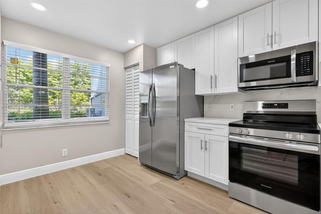 12500 SW 5th Ct 109M, Pembroke Pines, FL 33027