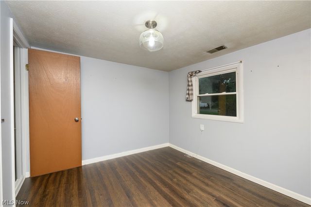 5428 Glenhill Avenue NE, Canton, OH 44705